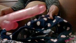 indian babe lily cumshot
